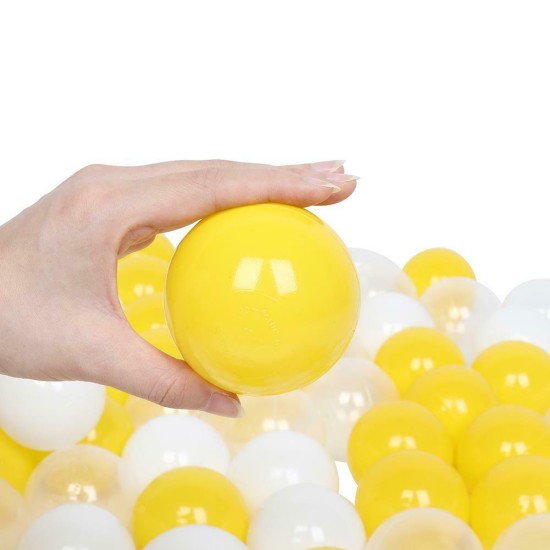 100 gab. krāsainas plastmasas bumbiņas 5,5 cm. balts - dzeltens