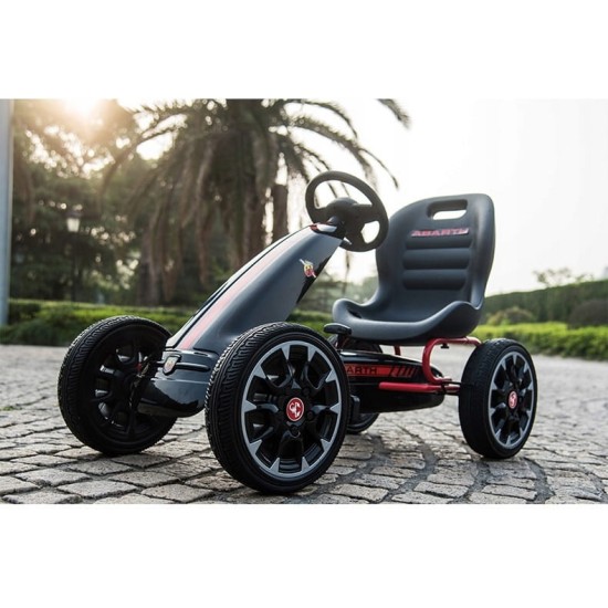 Tiek pieminēts Hecht Abarth Black kartings
