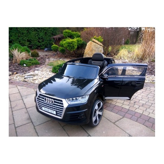 Elektriskā automašīna bērniem Audi Q7 melna